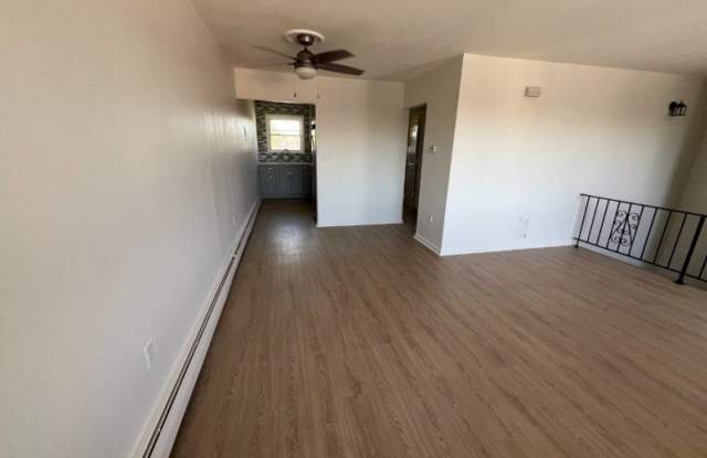 860 River Dr Gallery 2