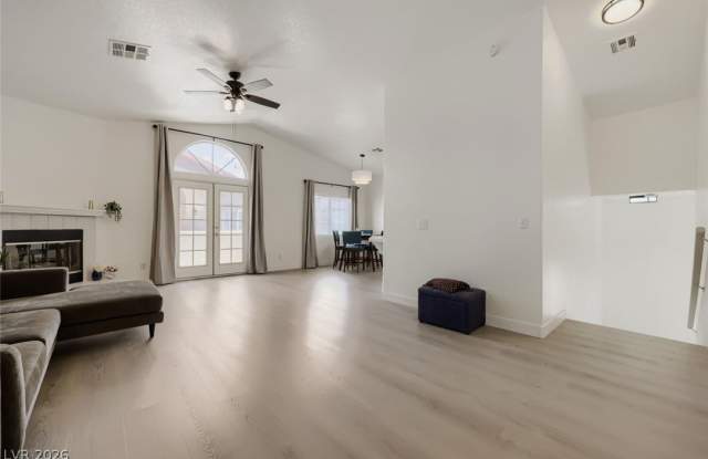 8301 Boseck Drive Gallery 3