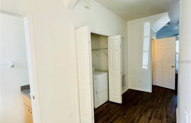 1106 S BEACH Circle Gallery 4
