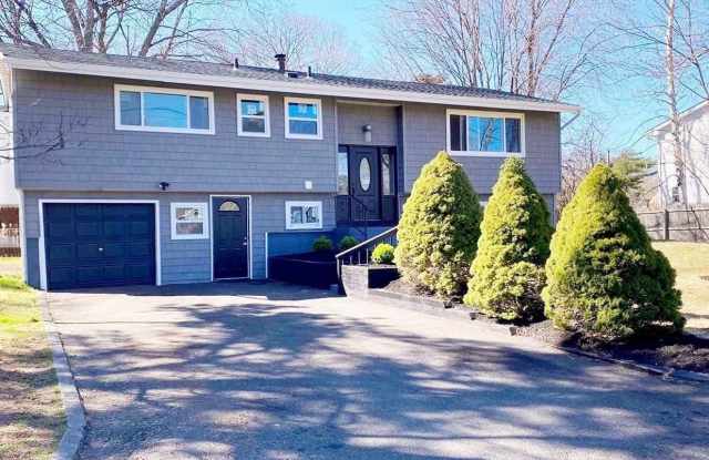 1029 Commack Road photos photos