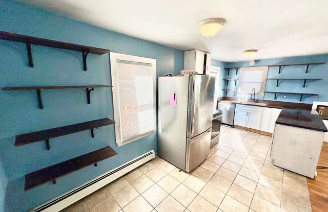 ****Coventry/Johnson’s Pond – Updated Single Family - $3,195***** Gallery 3