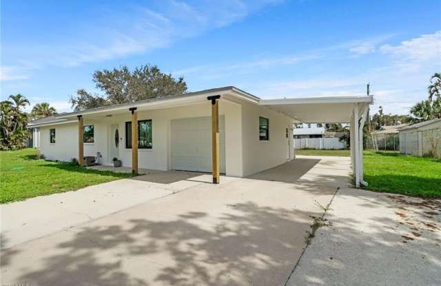 18659 Sarasota Rd Gallery 1