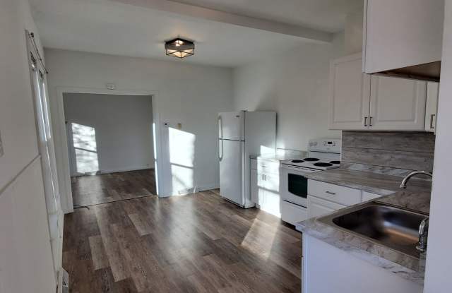 1005 E 7th St photos photos