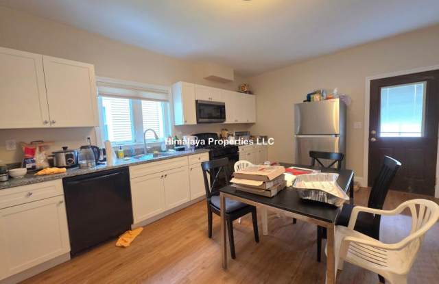 46 Bromfield Rd. Gallery 1