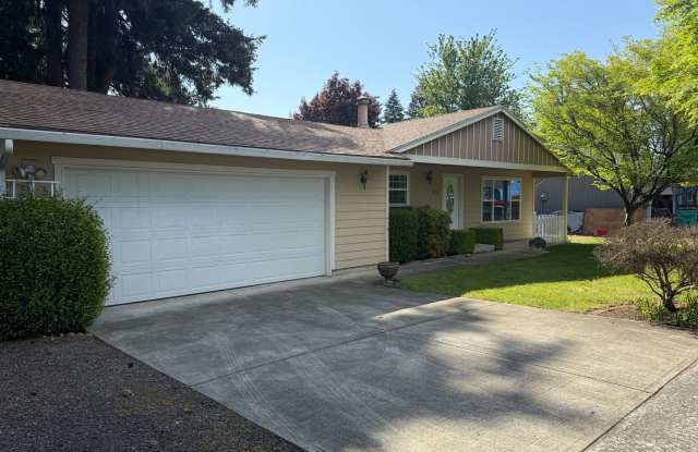 Beautiful 3 Bedroom Ranch Style House with 2 Car Garage, Fences Yard, Fireplace, Shed, Workshop  MORE! photos photos