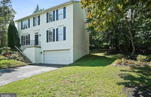 6331 PATUXENT QUARTER Road Gallery 1