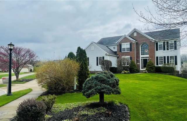 3473 Churchill Downs photos photos