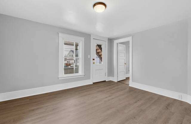 83 Brook Street - A Gallery 2