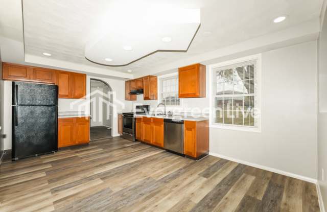 5629 Wakeshire Court Gallery 4