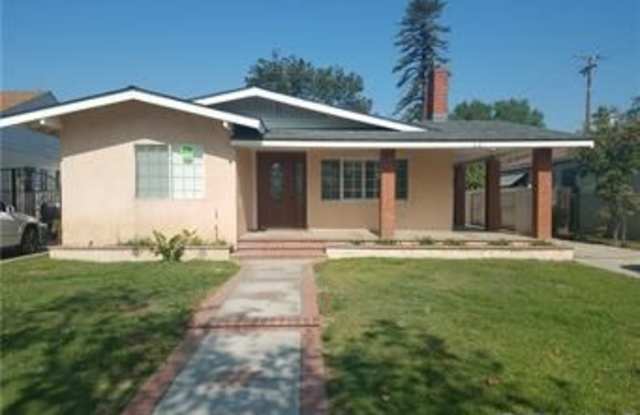 621 E Myrtle Street - 621 East Myrtle Street, Santa Ana, CA 92701