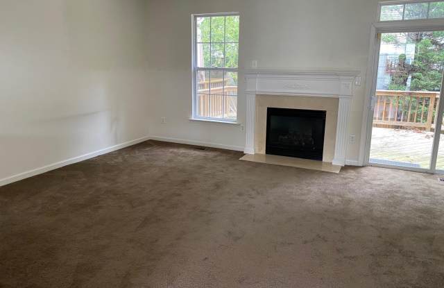 1726 SEA PINE Circle Gallery 3