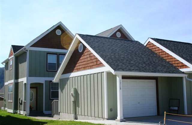 1218 8th St W photos photos