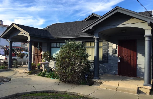 788 W 19th St - 788 West 19th Street, Los Angeles, CA 90731