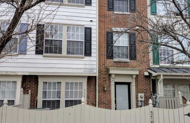 Updated 3 level townhouse available now! - 574 Hollyberry Way, Frederick, MD 21703