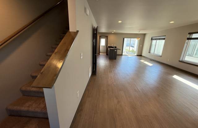 1096 Rosa Way - 1 Gallery 3