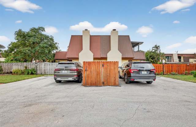 3516 Gardens East Dr Gallery 4