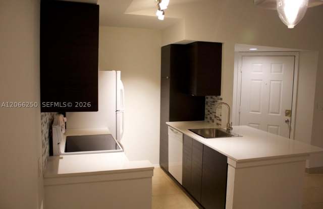 2826 S University Dr Gallery 4