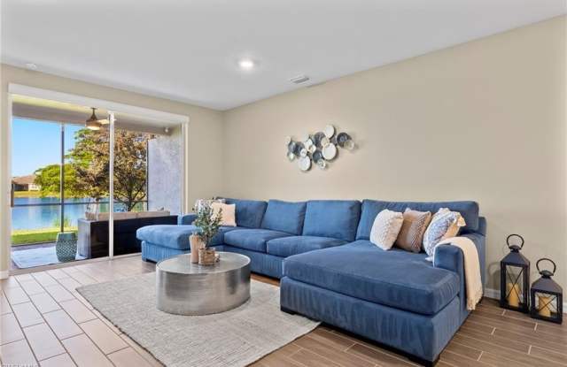 14644 Edgewater Cir Gallery 3