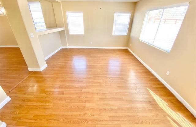 5828 Fern Gully Way Gallery 4
