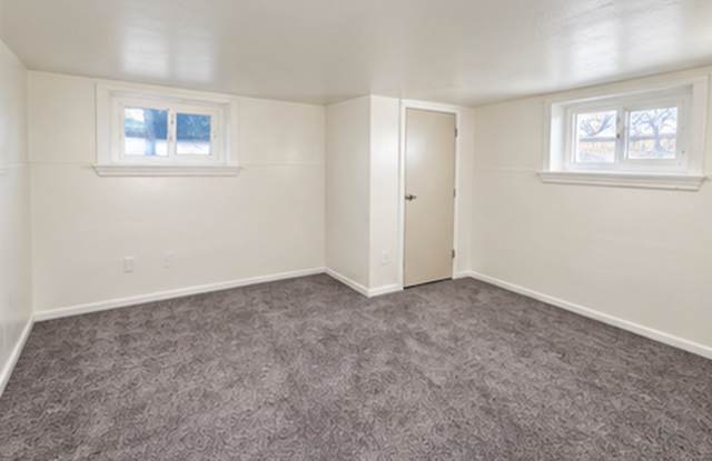 1346 N Grant Gallery 1
