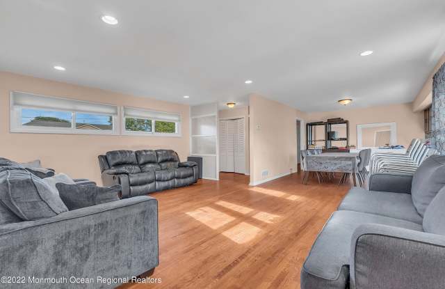 872 Red Oaks Drive photos photos