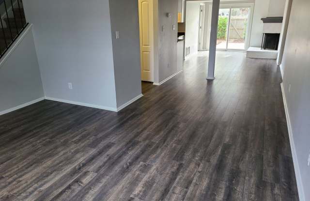 Pending Application- Modern 2-Story Townhome in Central Virginia Beach - 3505 Mountain Drive, Virginia Beach, VA 23453