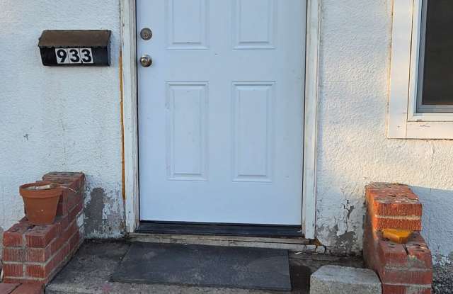 933 Custer Ave. photos photos