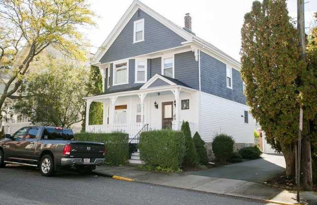 51 Hammond Street - 51 Hammond Street, Newport, RI 02840