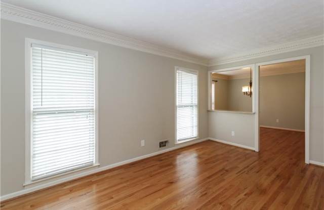537 Rollingwood Drive Gallery 2