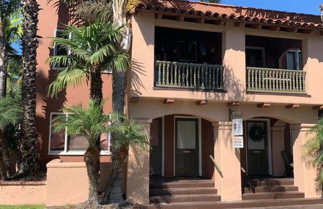 BEAUTIFUL 2 BEDROOM ONE BATH DOWNSTAIRS UNIT WITH 2 ASSIGNED PARKING SPACES LOCATED NEAR THE BEACH photos photos