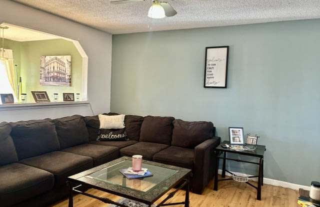 2236 Fernwood Drive Gallery 4