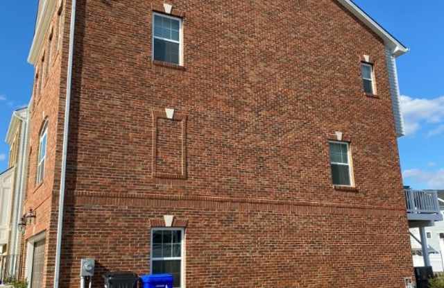 5431 Spotswood Pl Gallery 2