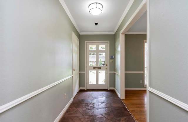 6154 Del Monte Drive Gallery 4