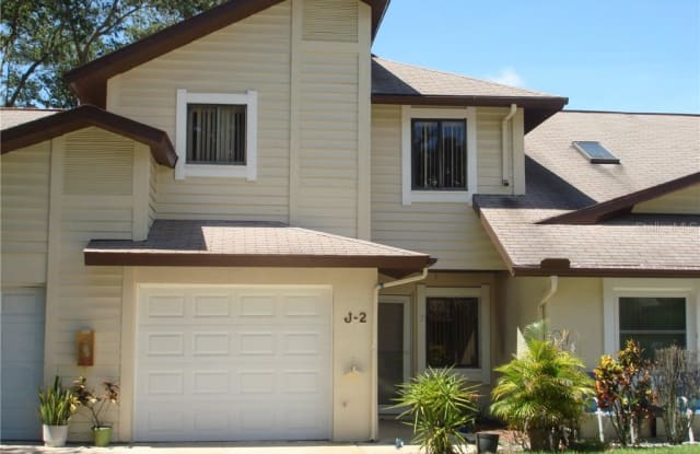 621 GREEN VALLEY ROAD - 621 Green Valley Road, Palm Harbor, FL 34683