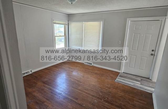 1600 Cypress Avenue Gallery 2