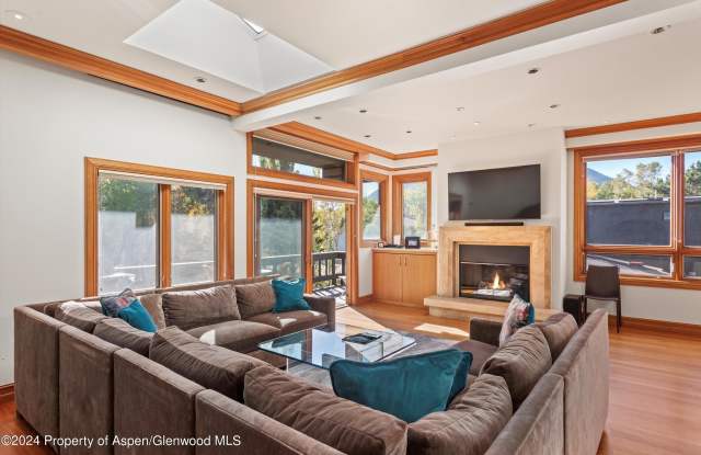 1085 Cemetery Lane unit: A photos photos