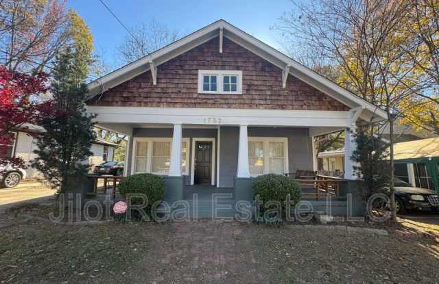 1752 Taylor Ave - 1752 West Taylor Avenue, East Point, GA 30344