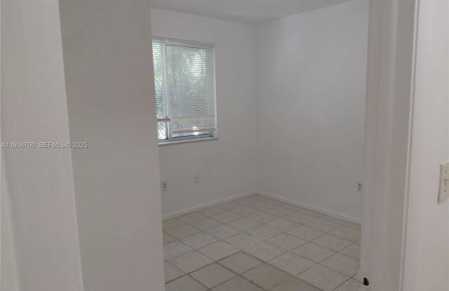 13950 Northeast 2nd Avenue Gallery 3