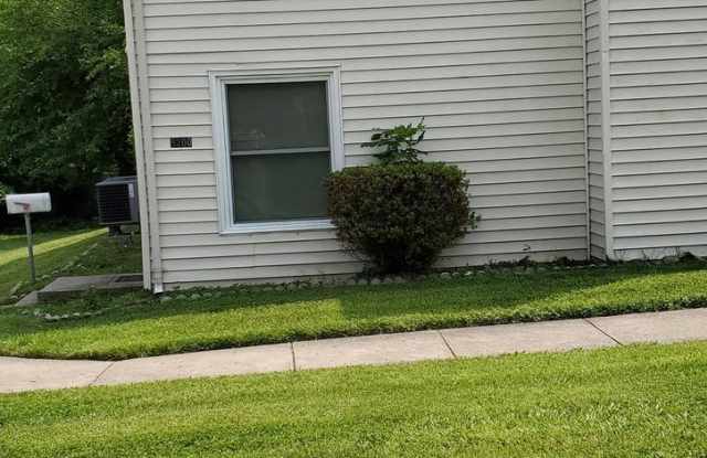 8200 SHADY SPRING DRIVE Gallery 2