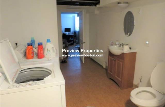 17A Putnam Ct. Gallery 4