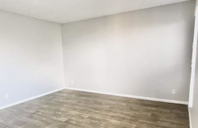 2037 Willow Creek Dr Gallery 2