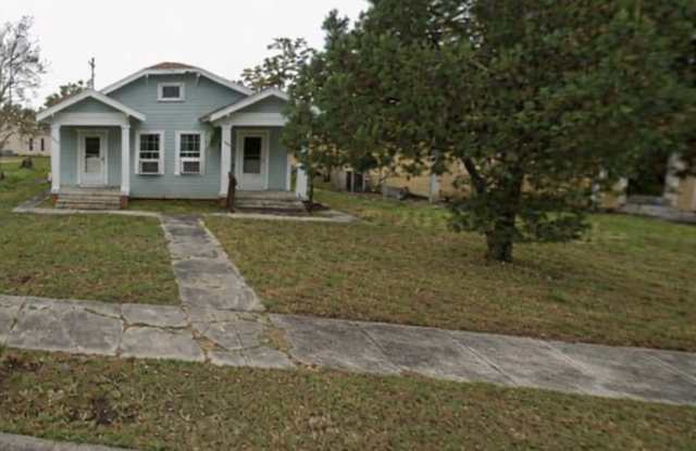 House For Rent 1834 10th St, Port Arthur, TX 77640 photos photos