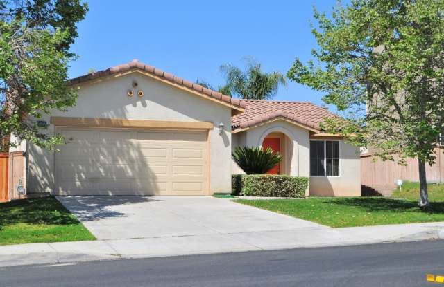 Lovely Single-Story 3-Bedroom Home in Mentone! - 31022 Nice Avenue, Mentone, CA 92359