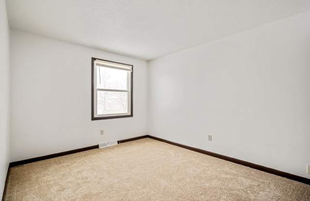 301 Kaymar Drive photos photos