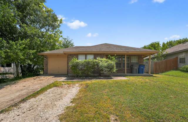 Charming 3-Bed, 2-Bath Home on Spacious Lot in Dallas - 2414 Wilma Street, Dallas, TX 75241
