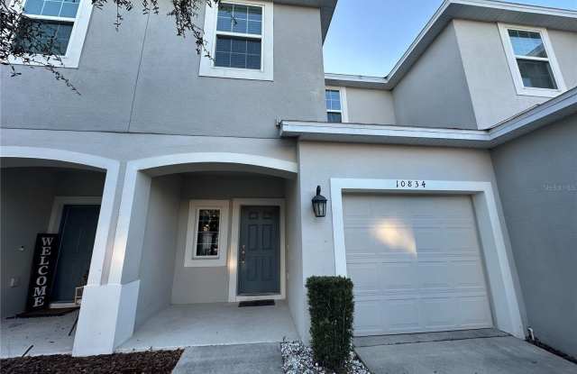 10834 WYNE TREE photos photos