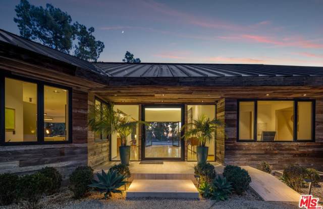 1120 El Retiro Way Gallery 4