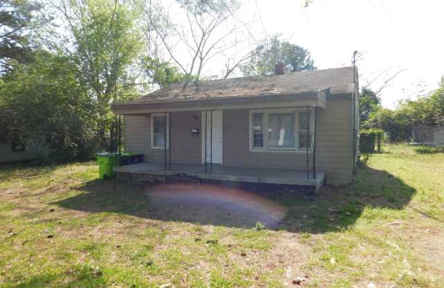 1318 Hazel Avenue - Cute Bungalow available in New Bern - 1318 Hazel Avenue, New Bern, NC 28560