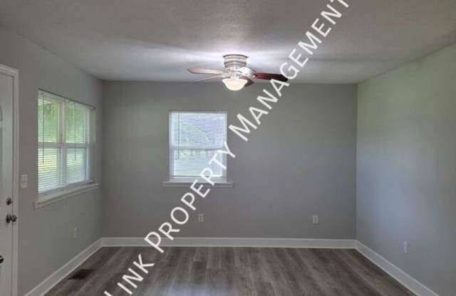 Don't Miss this 3BR/2BA Home with Large Detached Garage & Huge Backyard and Deck Gallery 4