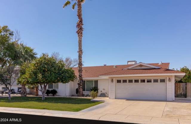 4524 S Oak Street photos photos